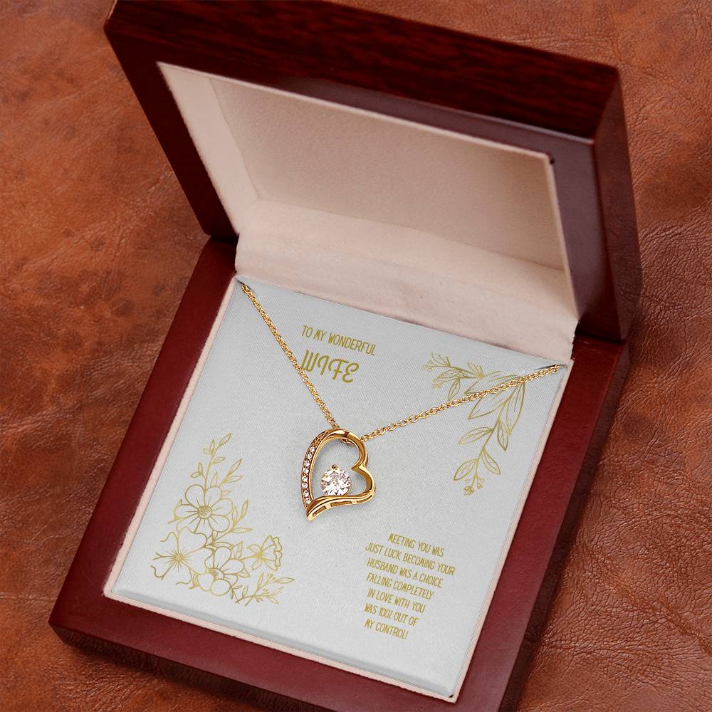 To My Wonderful Wife White/Gold Heart Pendent
